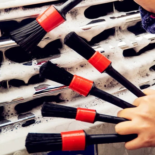 Комплект от 5 четки за детайлно почистване на автомобил