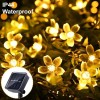 Соларни LED лампички във формат на цветенца